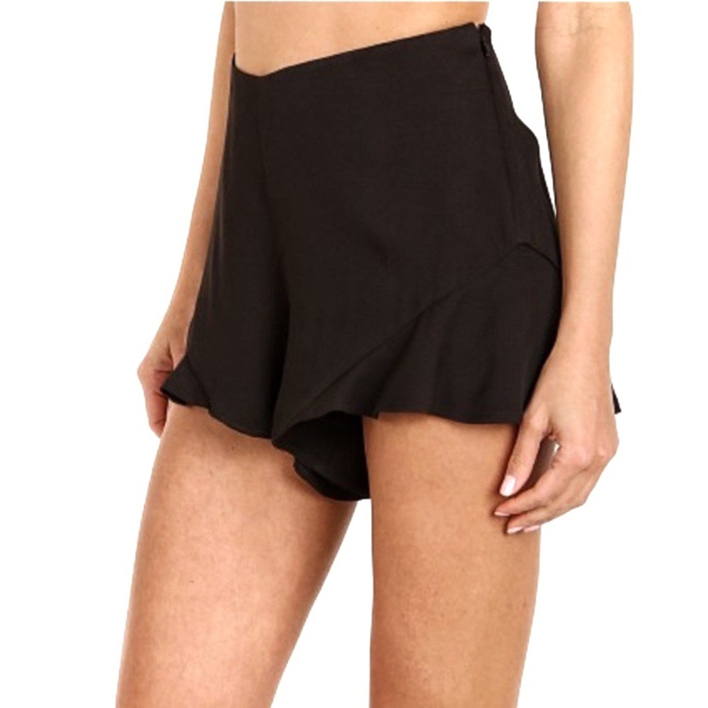 Free People Fiona Solid Flutter Short Black Size 6